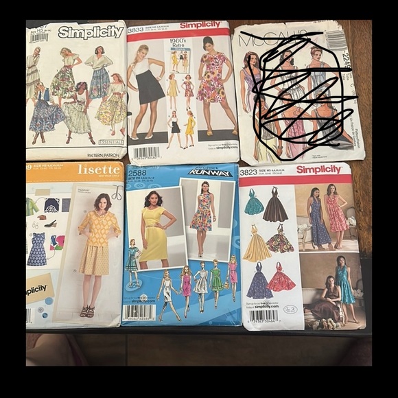 Sewing patterns x5 - Picture 1 of 6